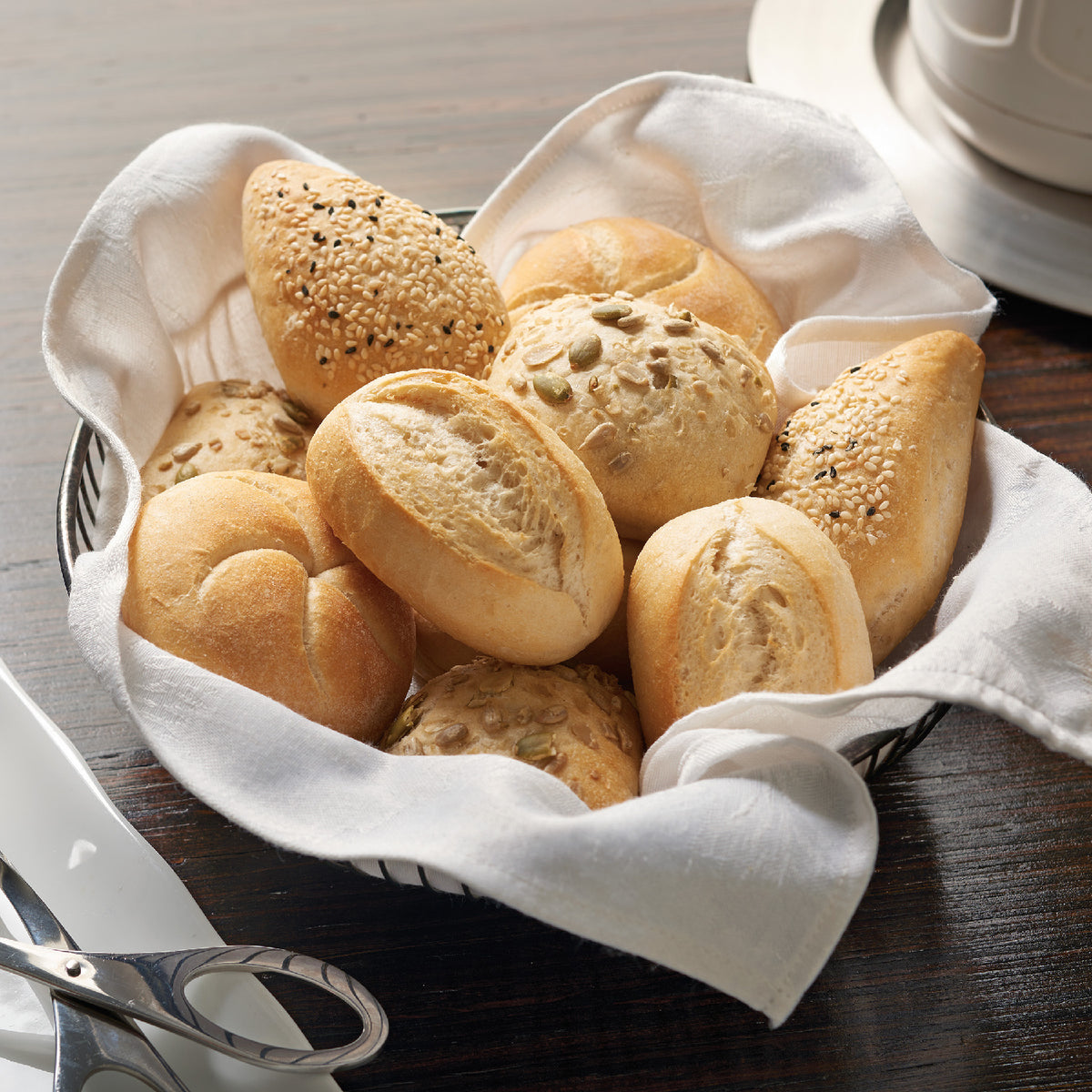 ASSORTED DINNER ROLLS X 155 PER CASE